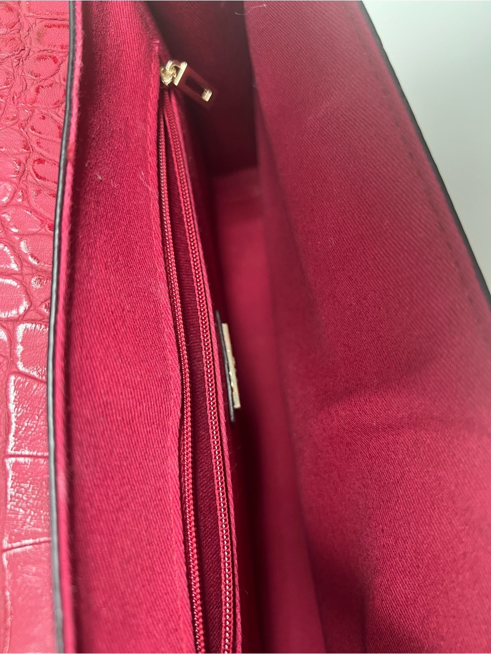 GUESS Pink Croc-Embossed Women's vegan Leather Bag - Picture 16 of 16